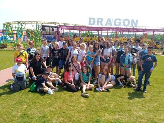 MOC ATRAKCJI W PARKU ROZRYWKI