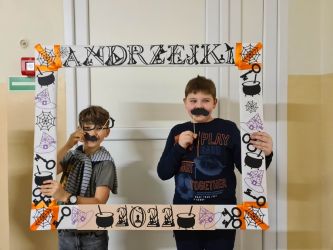  Andrzejkowa noc 